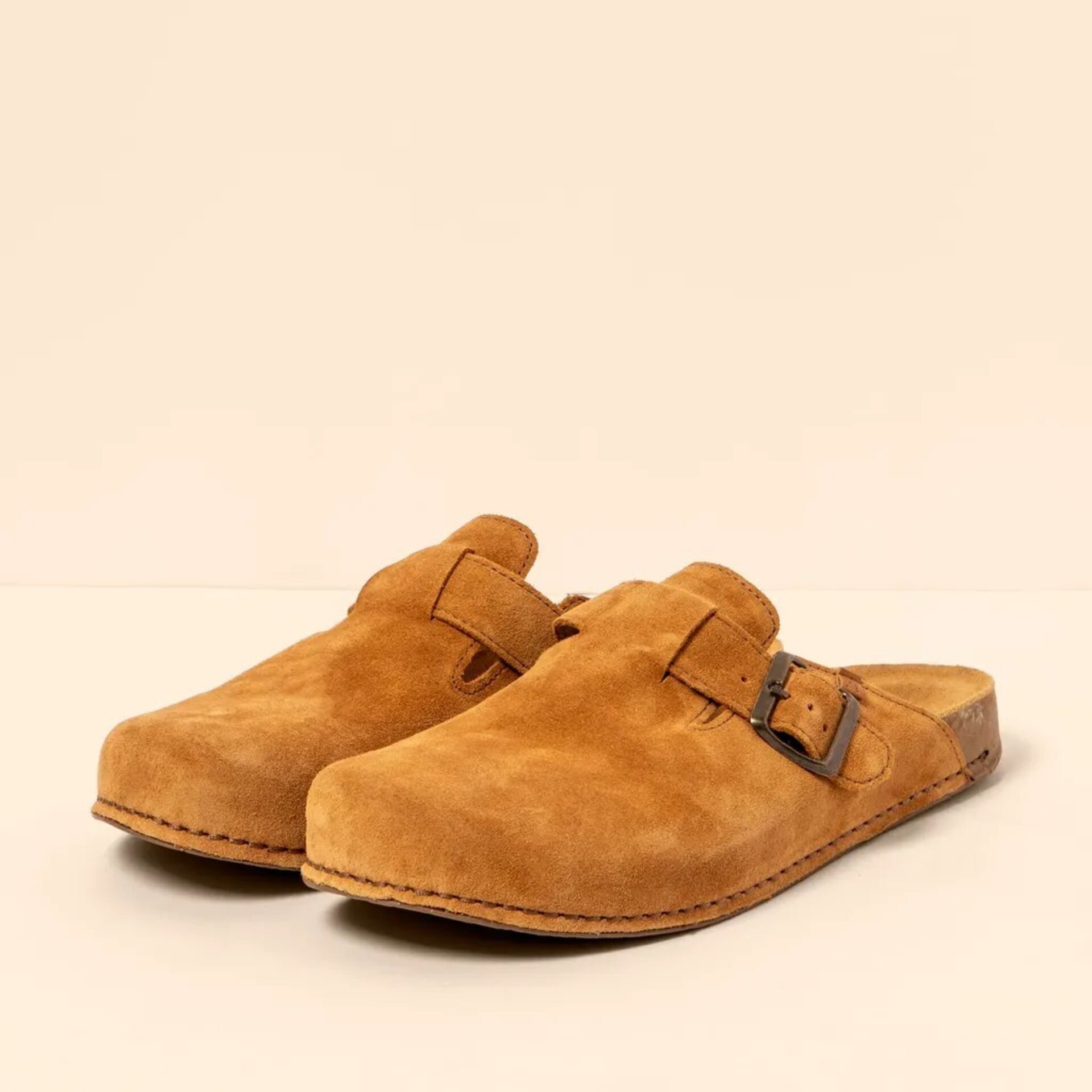 Zueco El Naturalista N5796 nobuk plano - 2