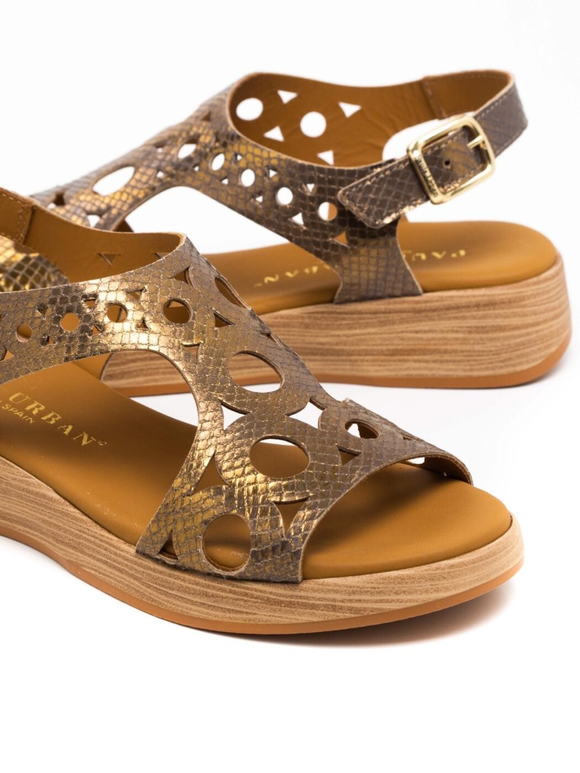 Sandalia Paula Urban 30-732 bronce - 4