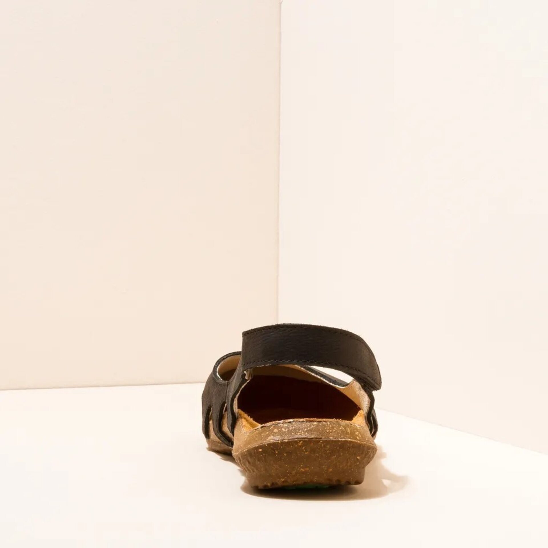 Bailarina El Naturalista destalonada Wakataua Pleasant negro N413 - 4